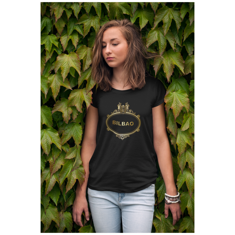 Camiseta negra de chica Bilbao Placa calles oro fondo hojas
