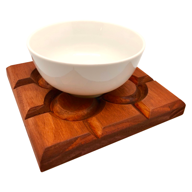 Cuenco con Base Baldosa de Bilbao Madera barnizada