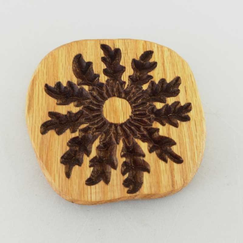   Eguzkilore de madera maciza mediano